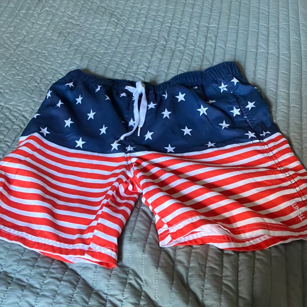 Men’s Medium Swim Trunks